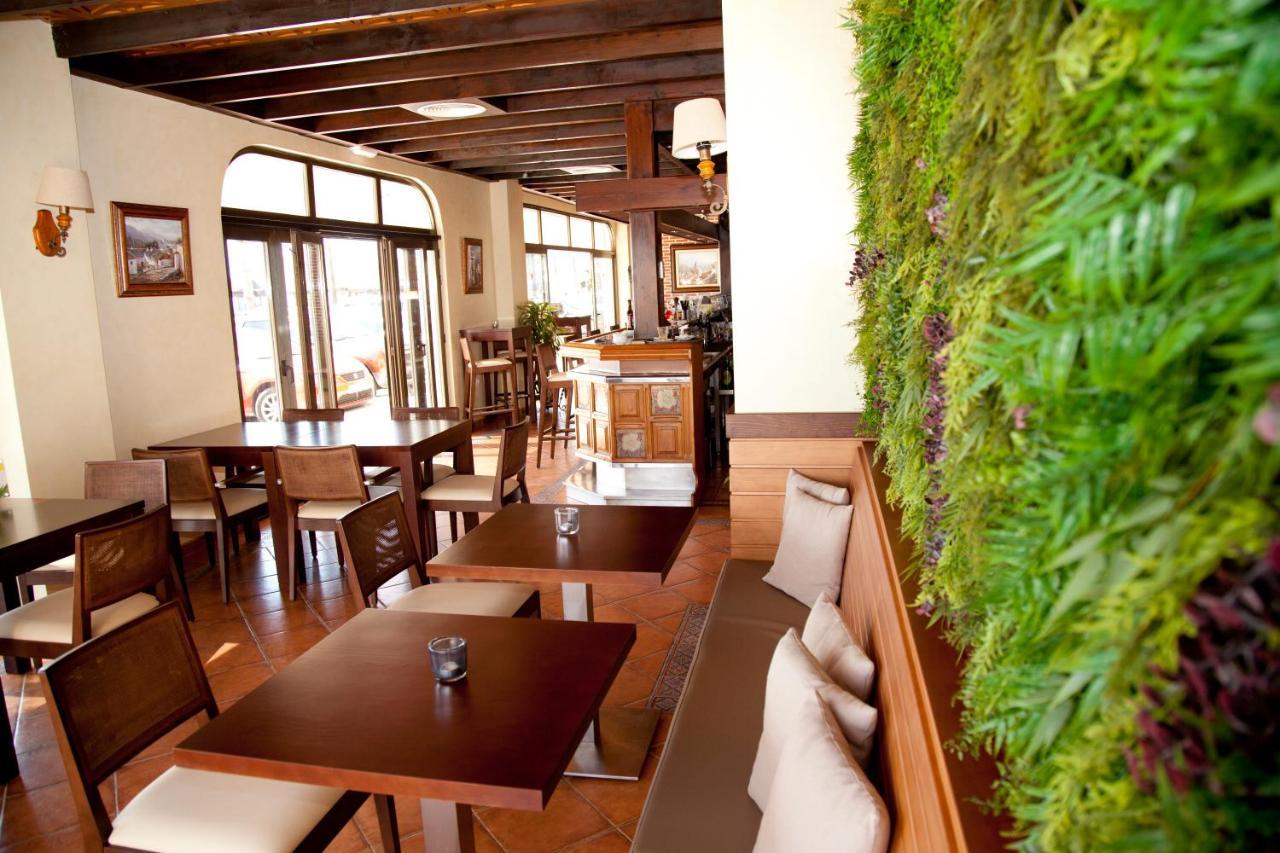Hotel Tarik Torremolinos Dış mekan fotoğraf