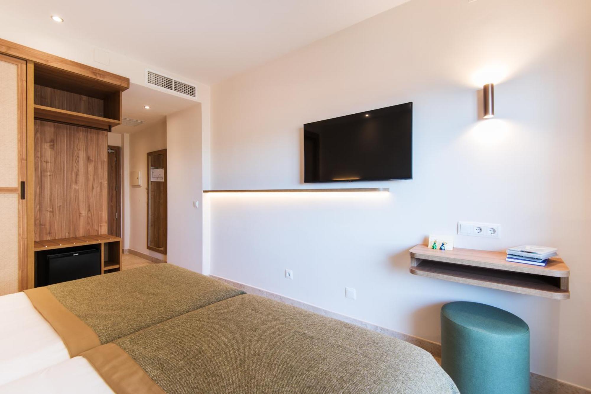 Hotel Tarik Torremolinos Dış mekan fotoğraf